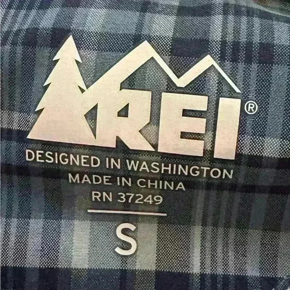 REI Vented Men's Shirt (K12) - Picture 9 of 11